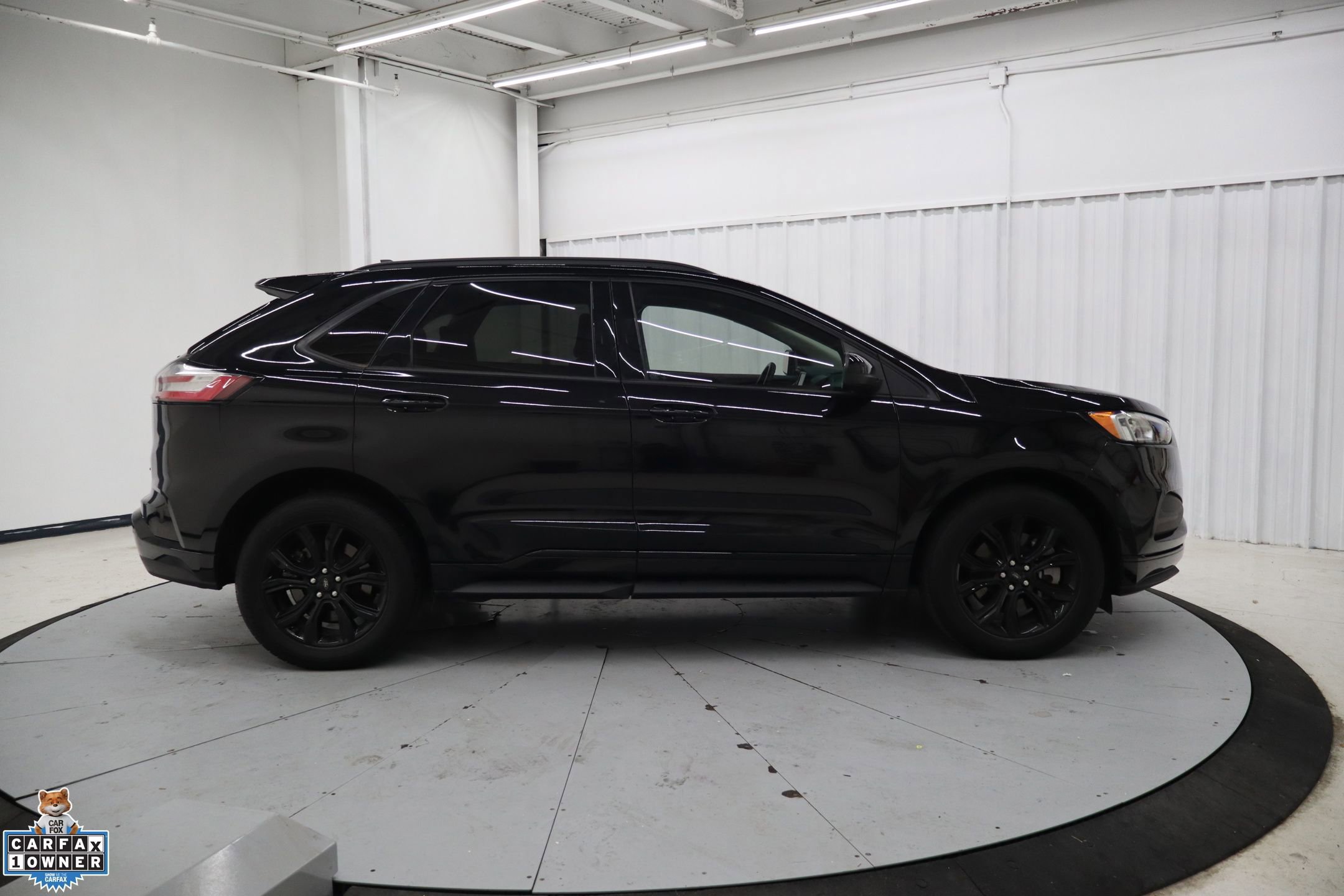 Certified 2022 Ford Edge SE w/ Black Appearance Package image 6