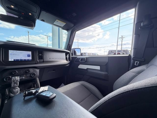 Certified 2022 Ford Bronco Big Bend w/ Sasquatch Package AWD/4WD image 24