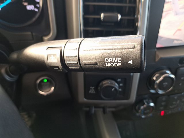 Certified 2021 Ford F350 Lariat w/ Tremor Off-Road Package image 19