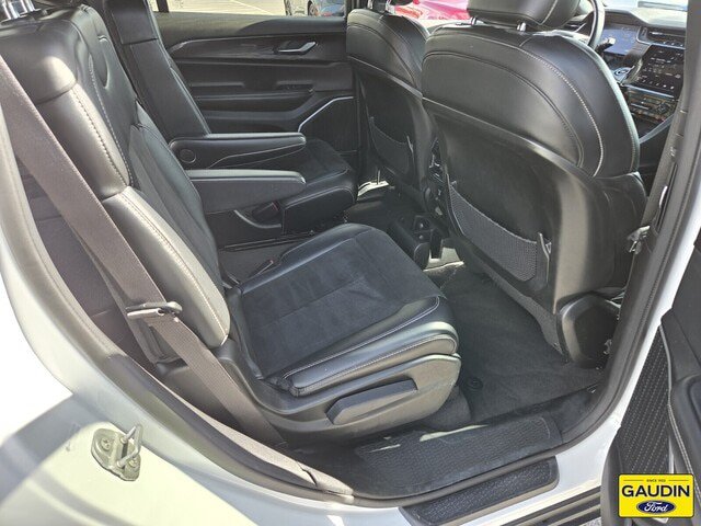 Used 2021 Jeep Grand Cherokee L Laredo AWD/4WD image 15