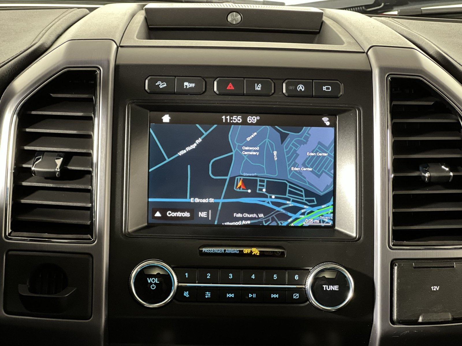 Certified 2019 Ford Expedition Platinum AWD/4WD image 20