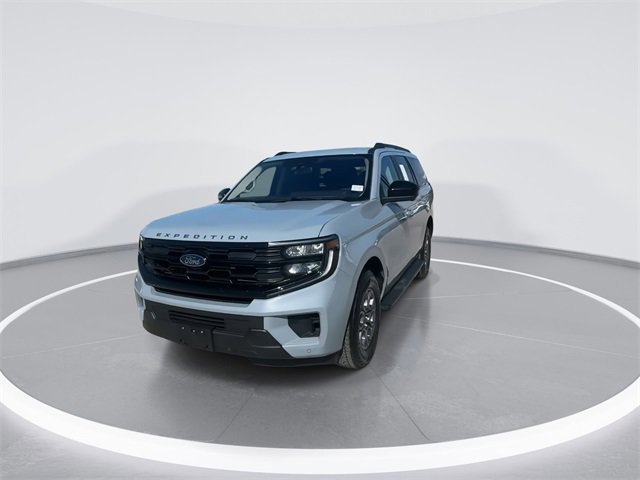 Certified 2025 Ford Expedition Active image 11