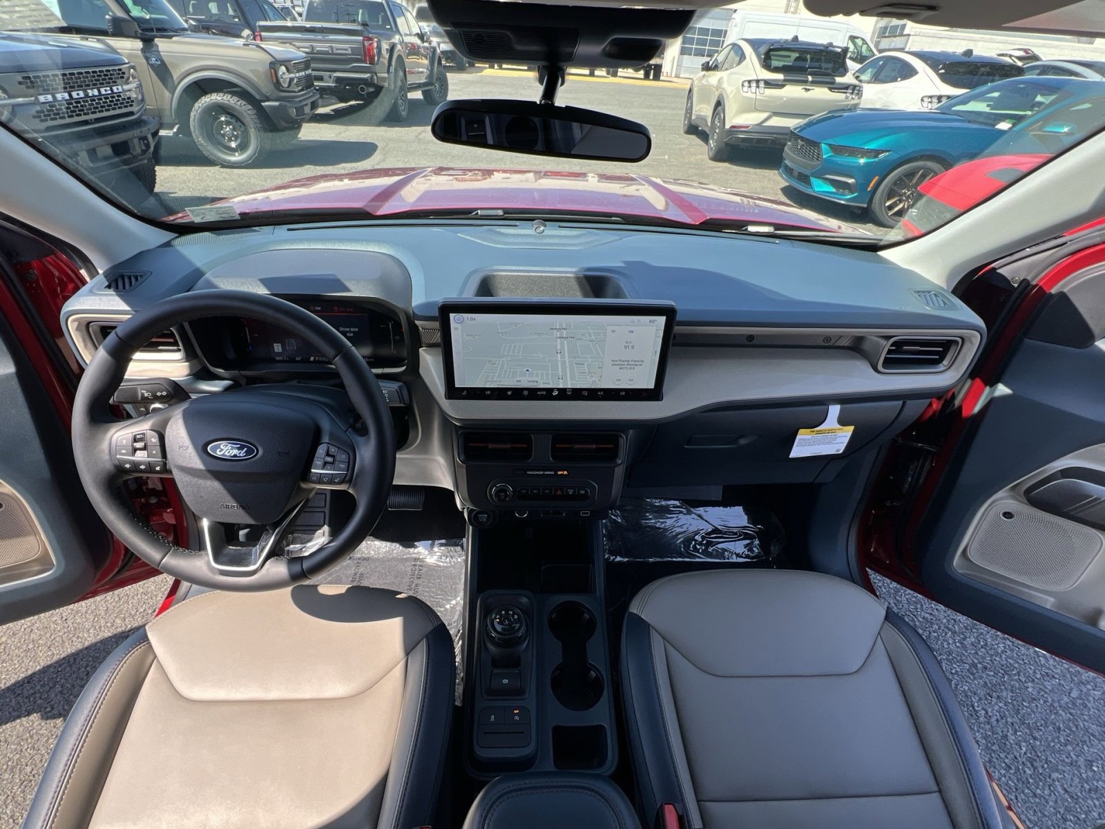 Certified 2025 Ford Maverick Lariat w/ 4K Tow Package image 23