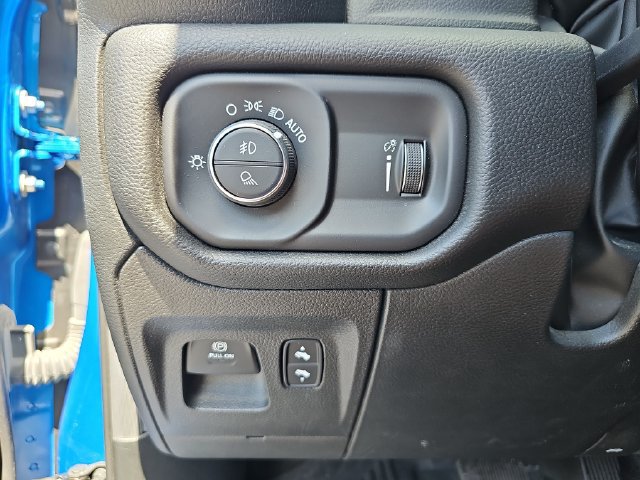 Used 2022 RAM 1500 Big Horn RWD image 33