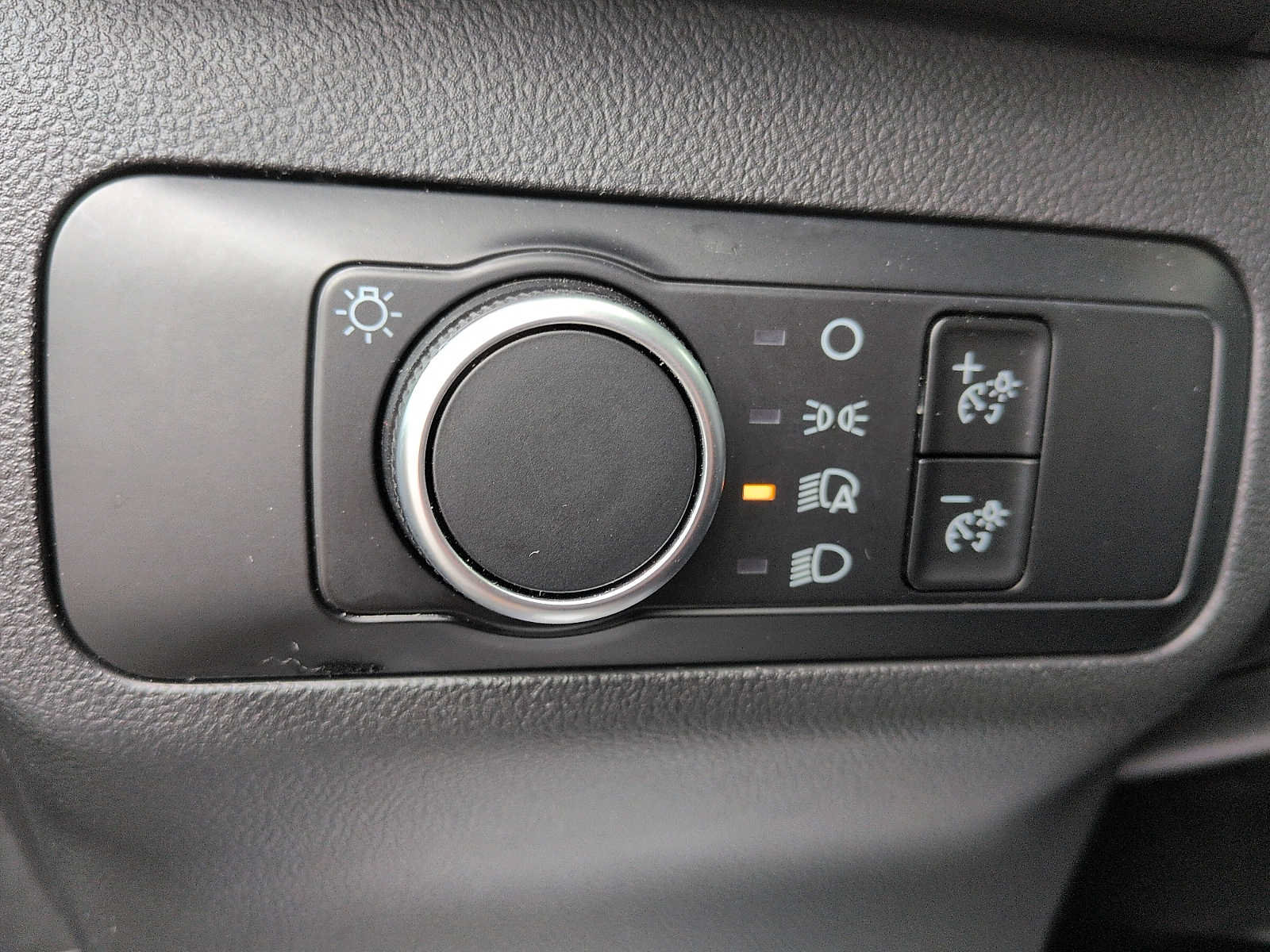 Certified 2025 Ford Escape Active AWD/4WD image 14