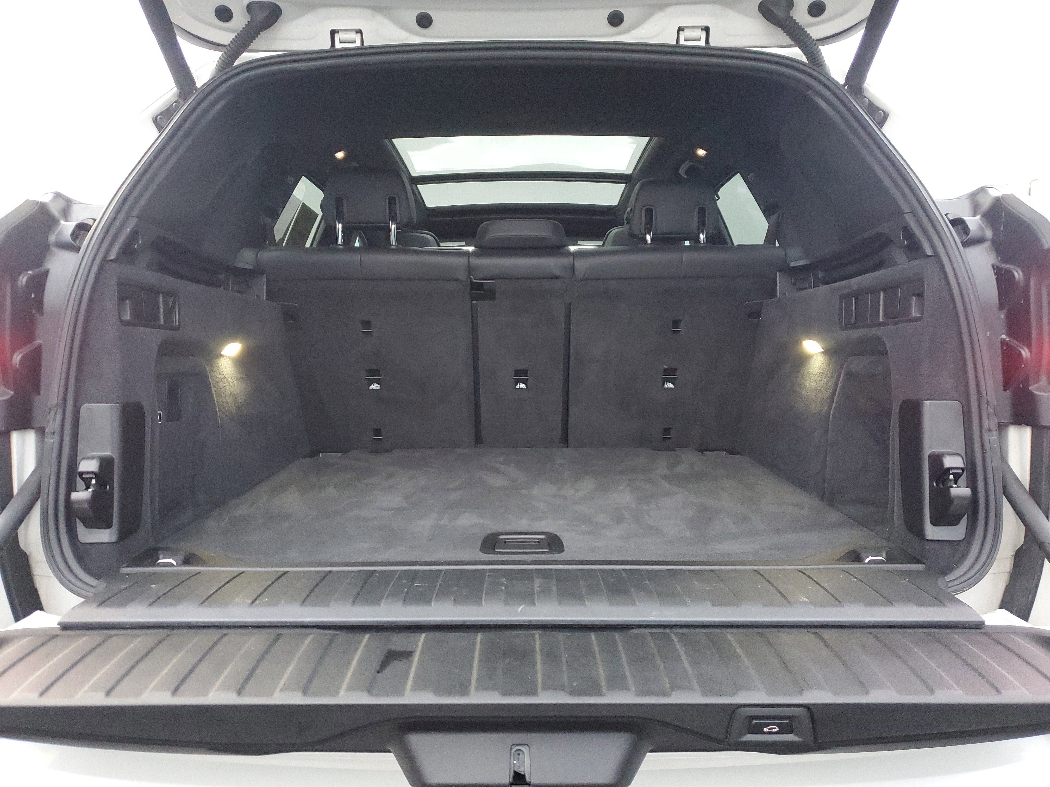 Used 2019 BMW X5 xDrive50i w/ M Sport Package image 7