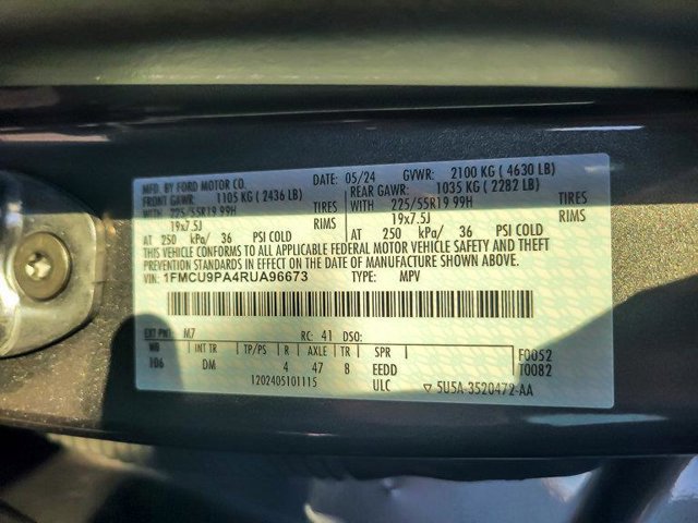 Certified 2024 Ford Escape ST-Line Elite w/ Premium Technology Package image 32