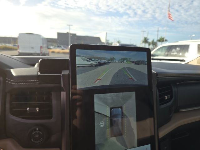 Certified 2022 Ford Expedition Platinum image 13