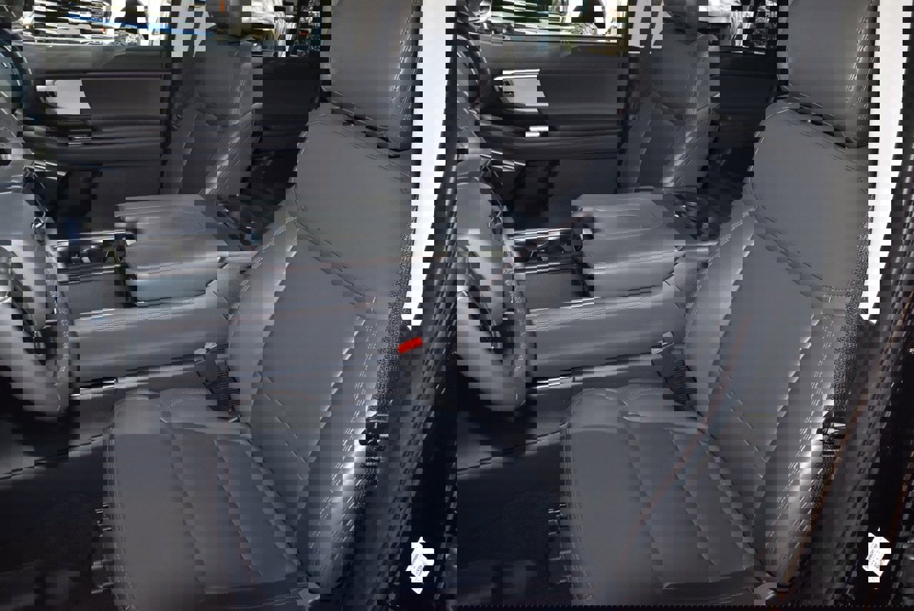 Certified 2025 Ford Expedition Max Active image 33