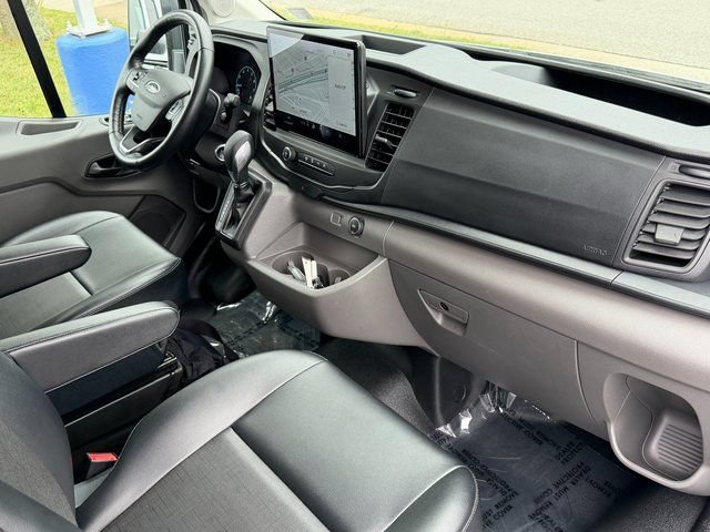 Certified 2023 Ford Transit 250 Medium Roof RWD image 12