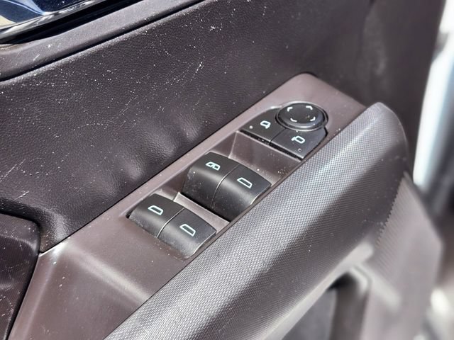 Used 2023 Chevrolet Colorado LT w/ LT Convenience Package II AWD/4WD image 17
