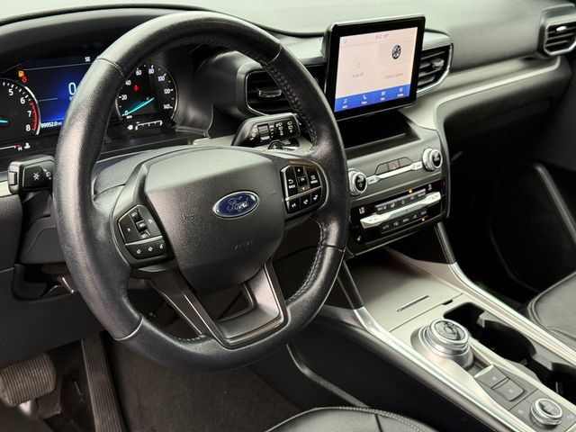Certified 2020 Ford Explorer XLT w/ Equipment Group 202A AWD/4WD image 17