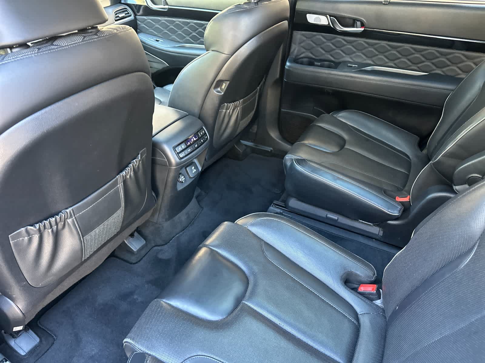 Used 2021 Hyundai Palisade Calligraphy w/ Cargo Package FWD image 4