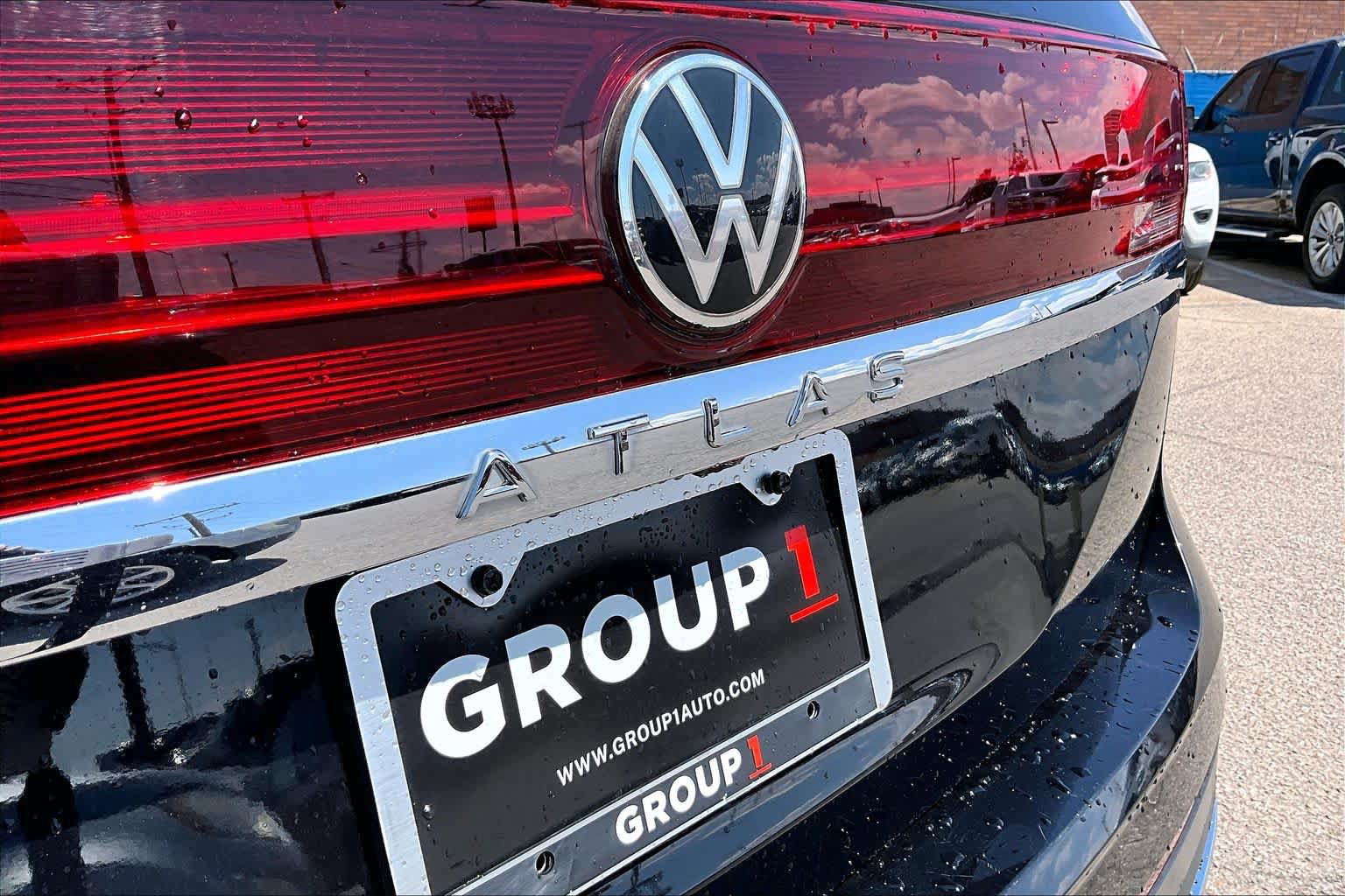 Used 2025 Volkswagen Atlas SE FWD image 10