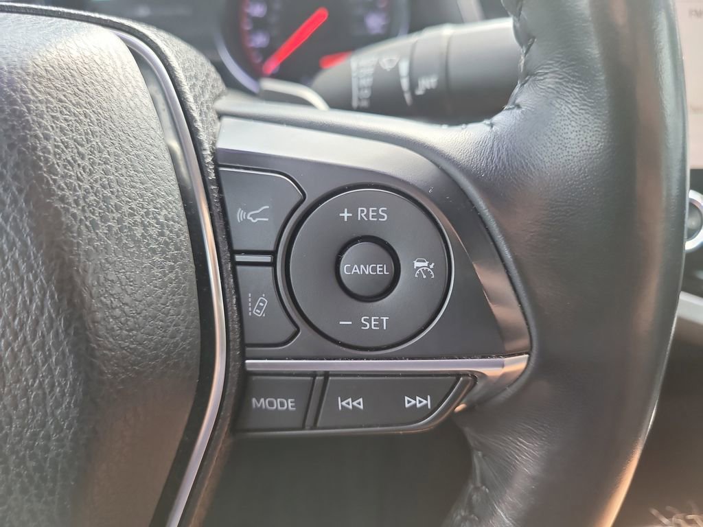 Used 2020 Toyota Camry XSE FWD image 28