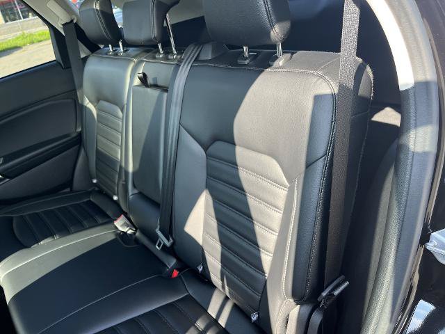 Certified 2023 Ford Edge SEL w/ Convenience Package AWD/4WD image 6