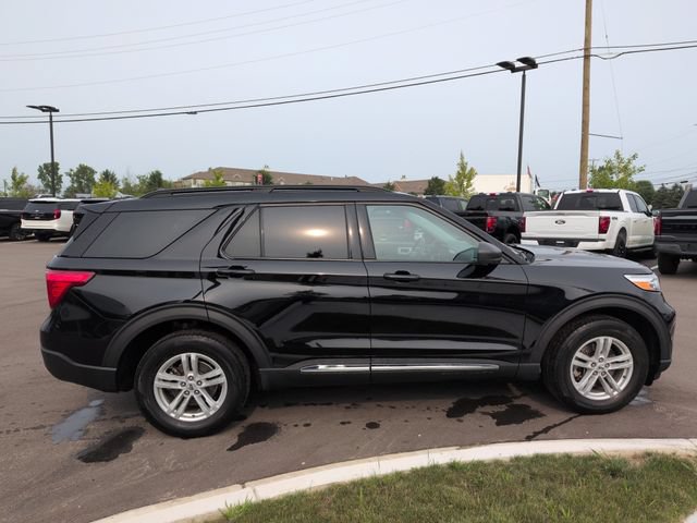 Certified 2023 Ford Explorer XLT w/ Equipment Group 202A AWD/4WD image 6