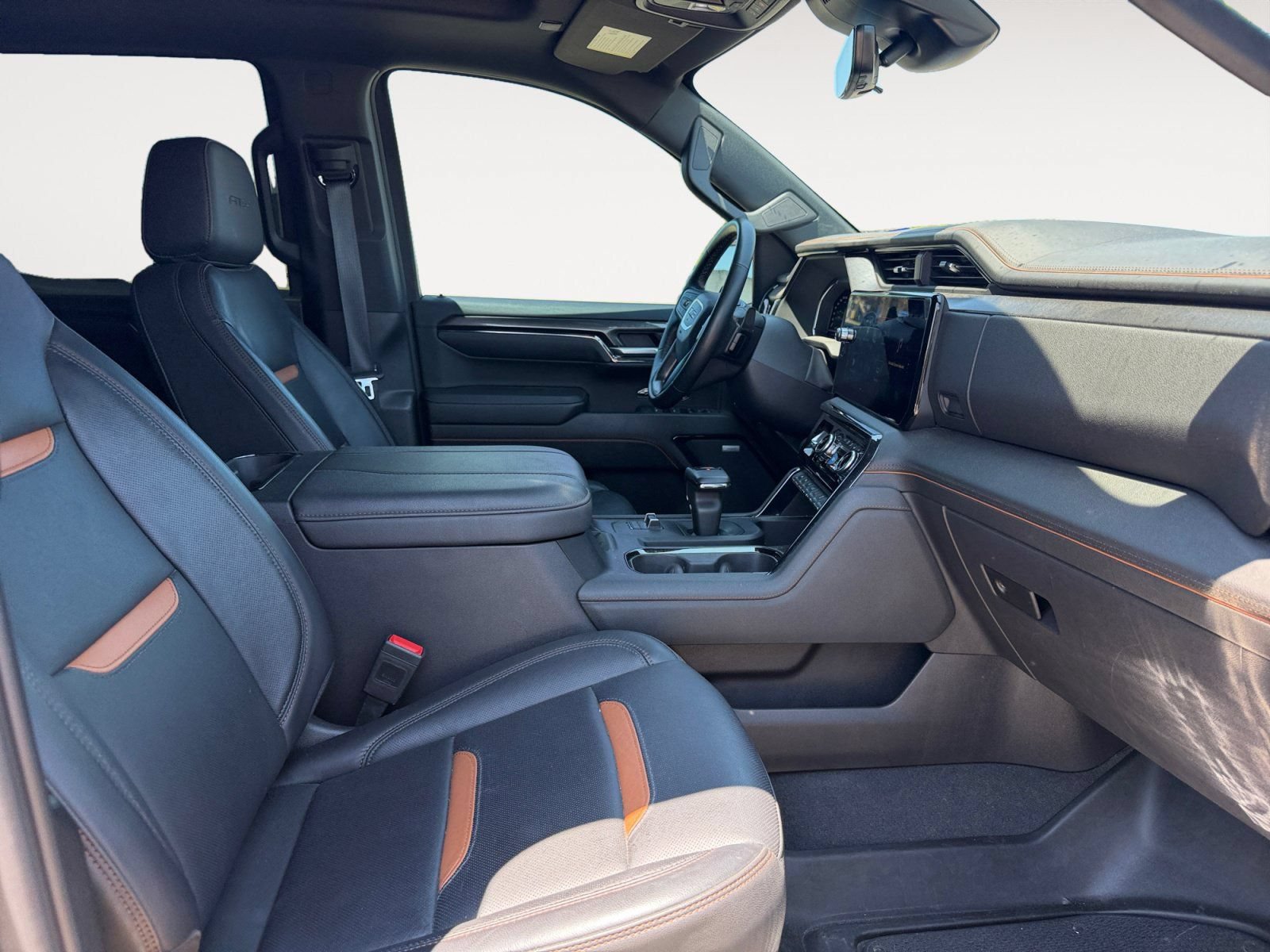 Used 2024 GMC Sierra 1500 AT4 w/ Technology Package AWD/4WD image 15