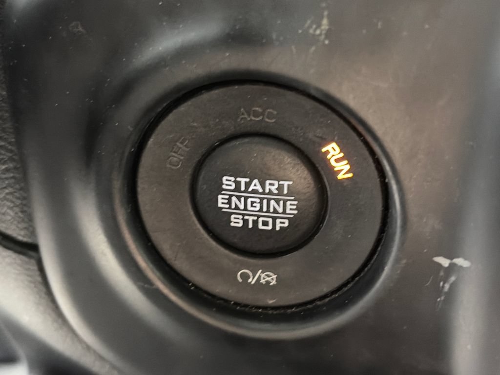 Used 2018 Jeep Wrangler Unlimited Rubicon w/ Cold Weather Group AWD/4WD image 24
