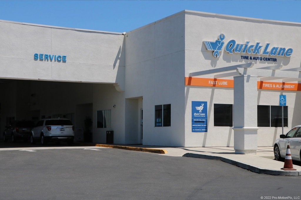 Used 2023 Chevrolet Express 2500 w/ Driver Convenience Package image 35