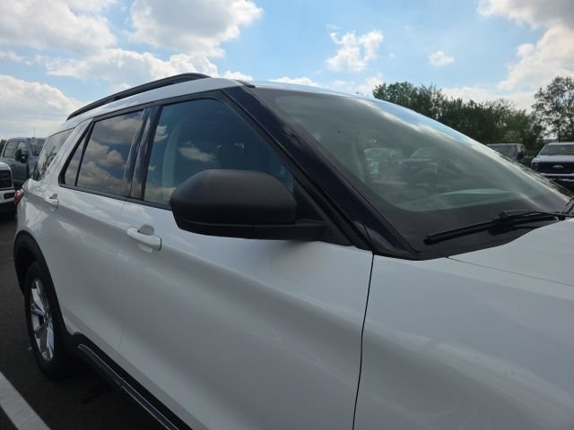 Certified 2021 Ford Explorer XLT w/ Equipment Group 202A AWD/4WD image 5
