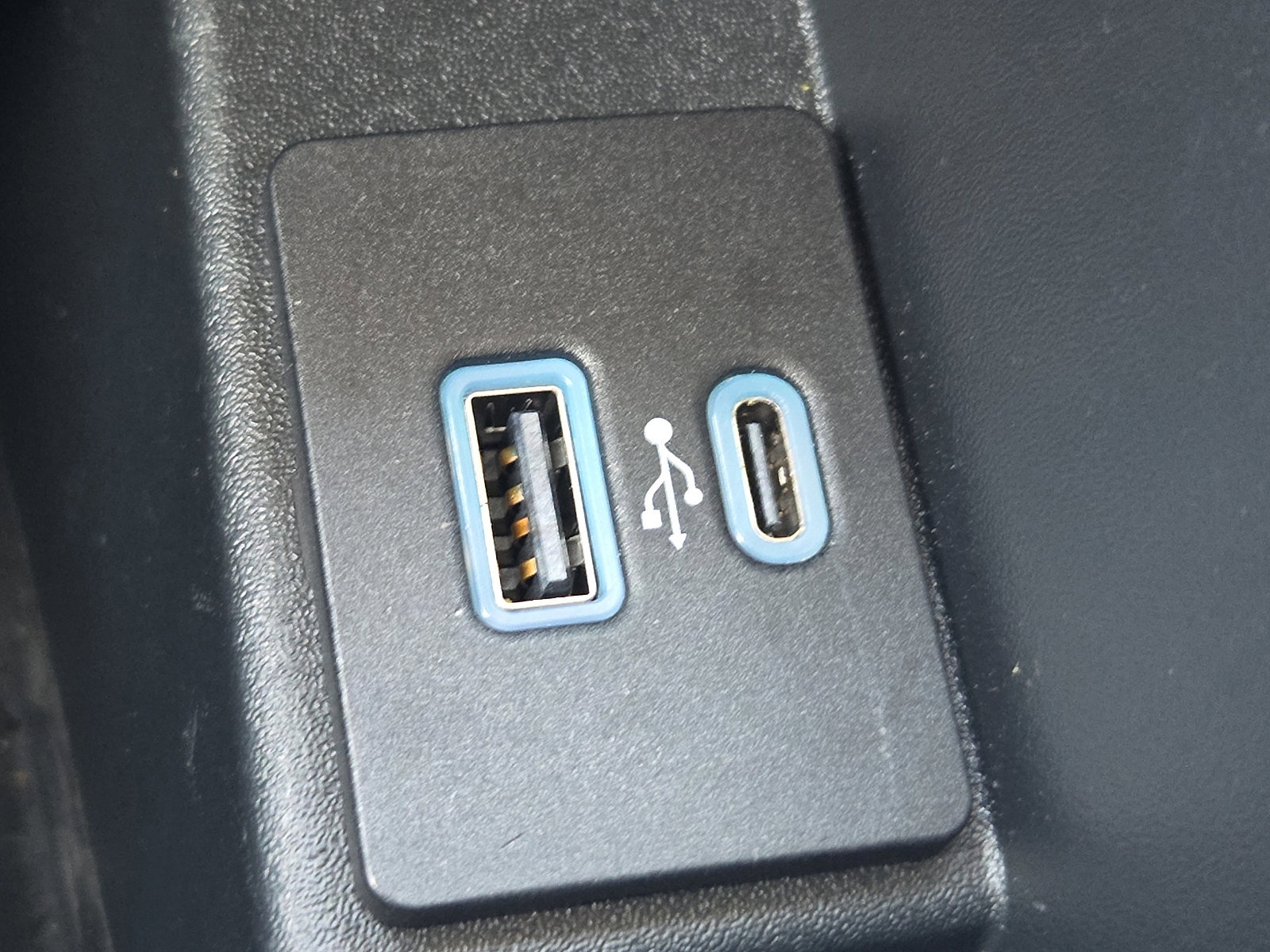 Certified 2024 Ford Edge SEL w/ Convenience Package AWD/4WD image 20