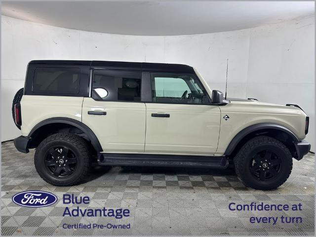 Certified 2025 Ford Bronco Outer Banks w/ Black Appearance Package AWD/4WD image 2