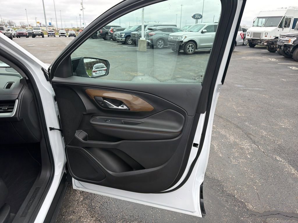 Used 2021 GMC Terrain SLE w/ Driver Convenience Package FWD image 33