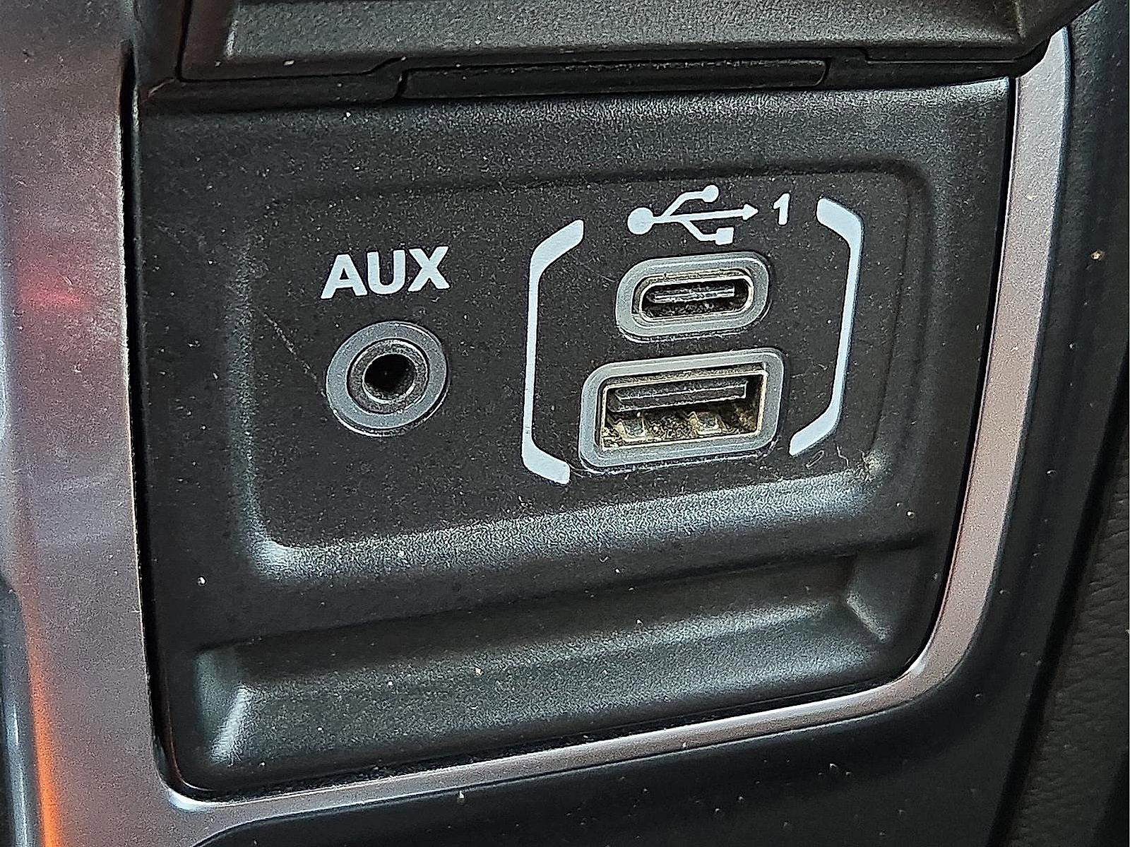 Used 2021 Jeep Wrangler Unlimited Rubicon 4xe w/ Steel Bumper Group image 19