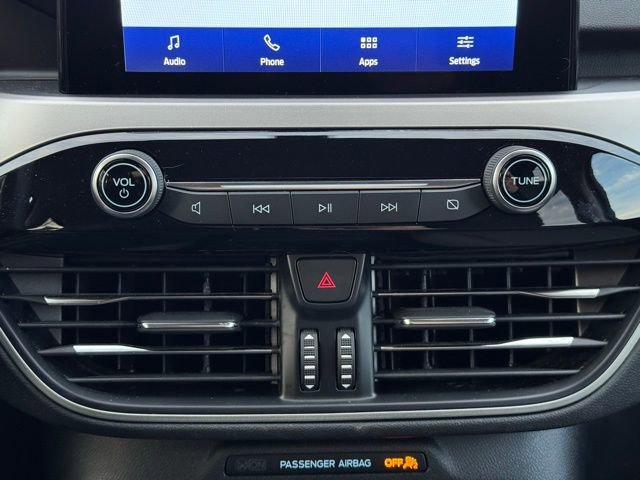 Certified 2020 Ford Escape SE image 17