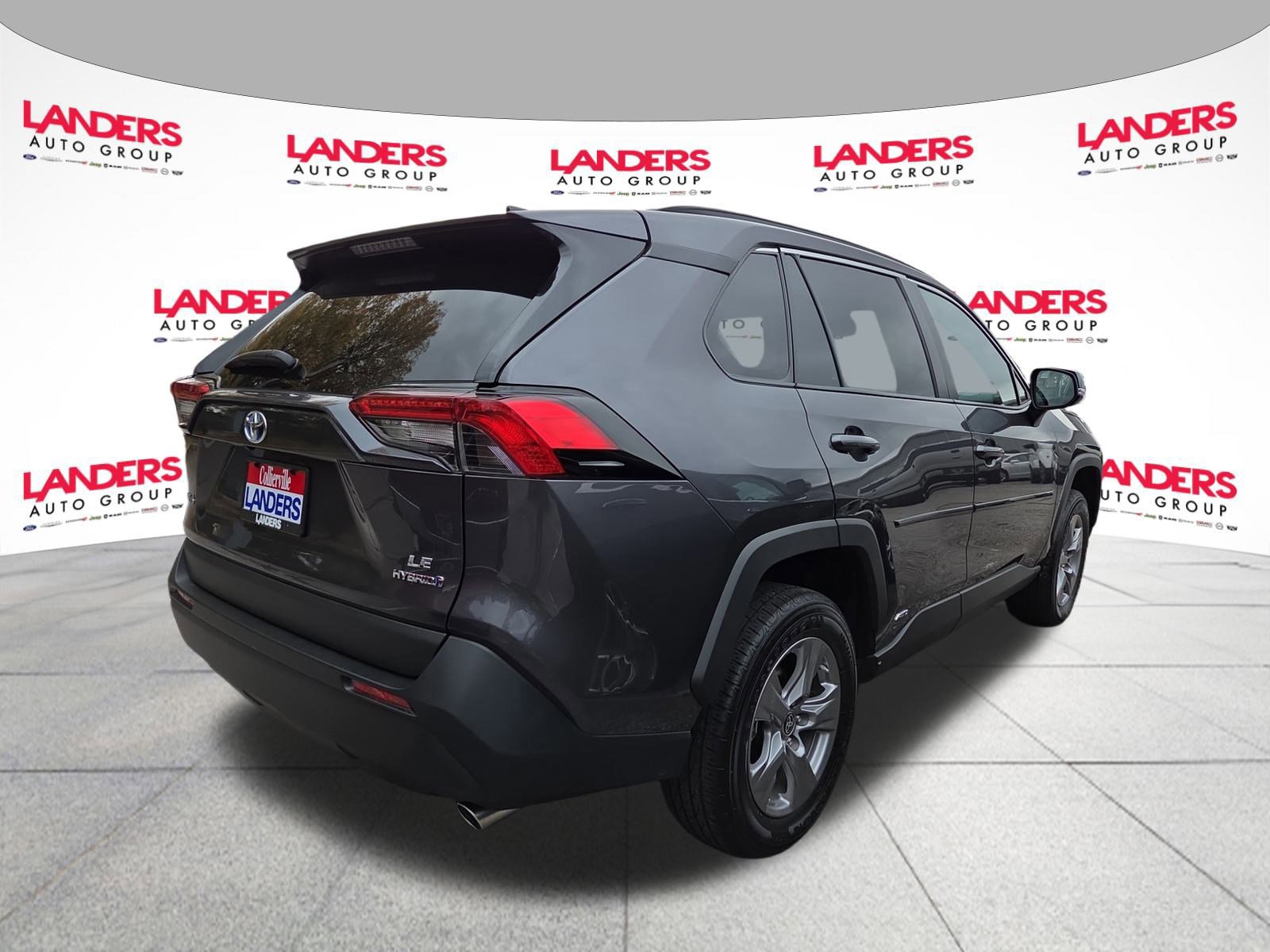 Used 2024 Toyota RAV4 LE image 5