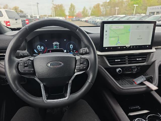 Certified 2025 Ford Explorer Platinum w/ LUX Leather Package AWD/4WD image 24