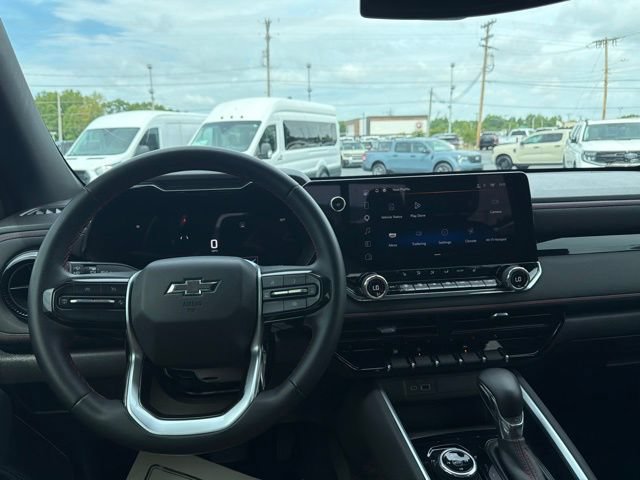 Used 2024 Chevrolet Colorado Z71 w/ Z71 Convenience Package 2 AWD/4WD image 25