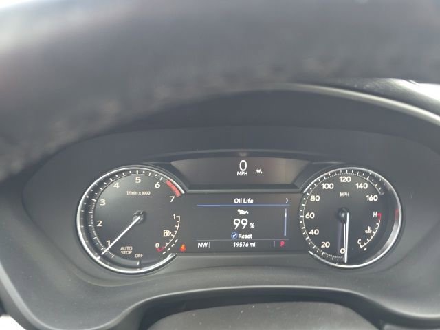 Used 2023 Cadillac XT4 Premium Luxury image 10