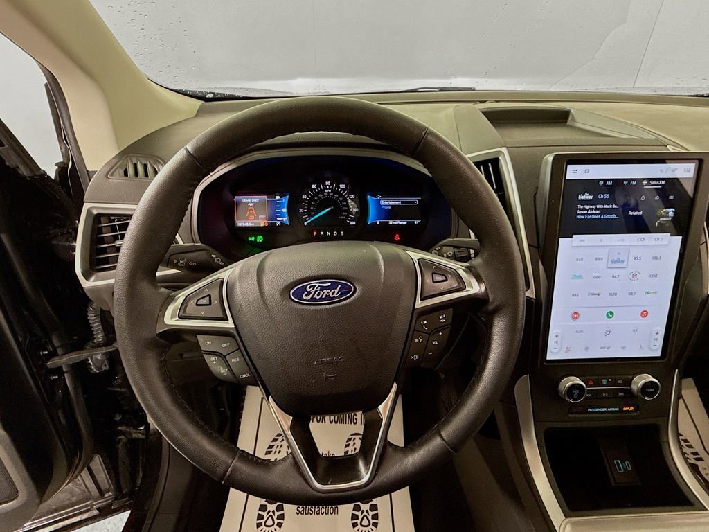 Certified 2024 Ford Edge SEL w/ Convenience Package image 16