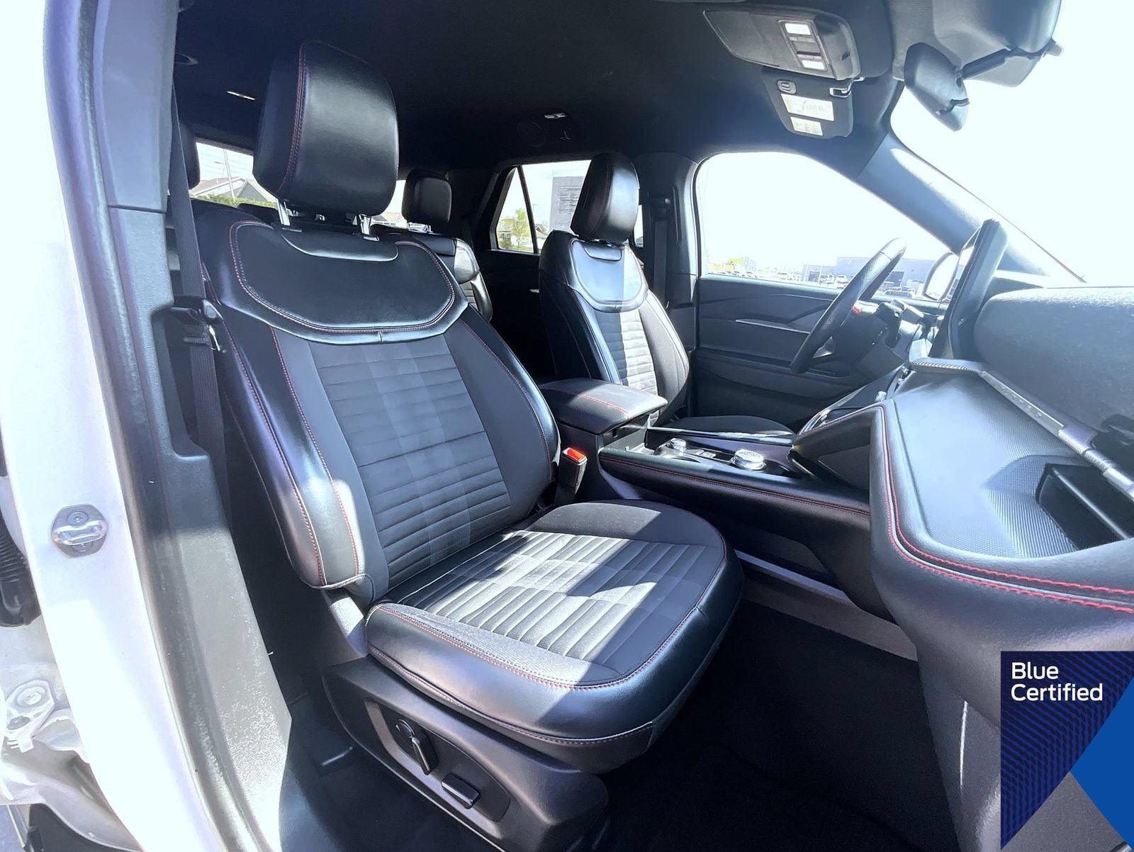 Certified 2025 Ford Explorer ST-Line w/ ST-Line Street Pack AWD/4WD image 16
