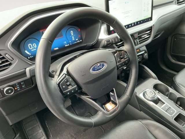 Certified 2025 Ford Escape Platinum AWD/4WD image 12