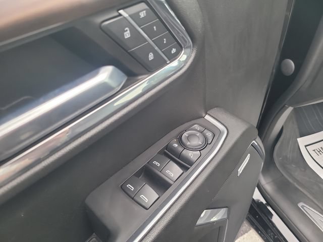 Used 2023 GMC Sierra 1500 SLT w/ SLT Convenience Package AWD/4WD image 11