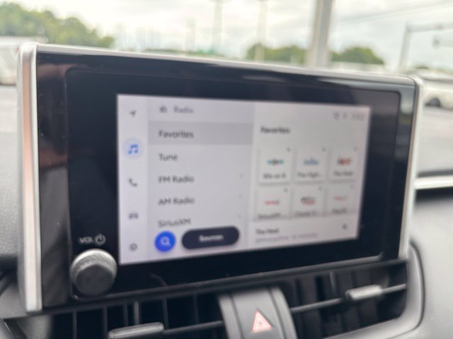 Used 2025 Toyota RAV4 XLE FWD image 18