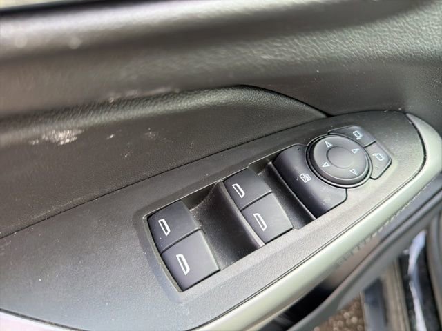 Used 2024 Chevrolet Trax RS image 16