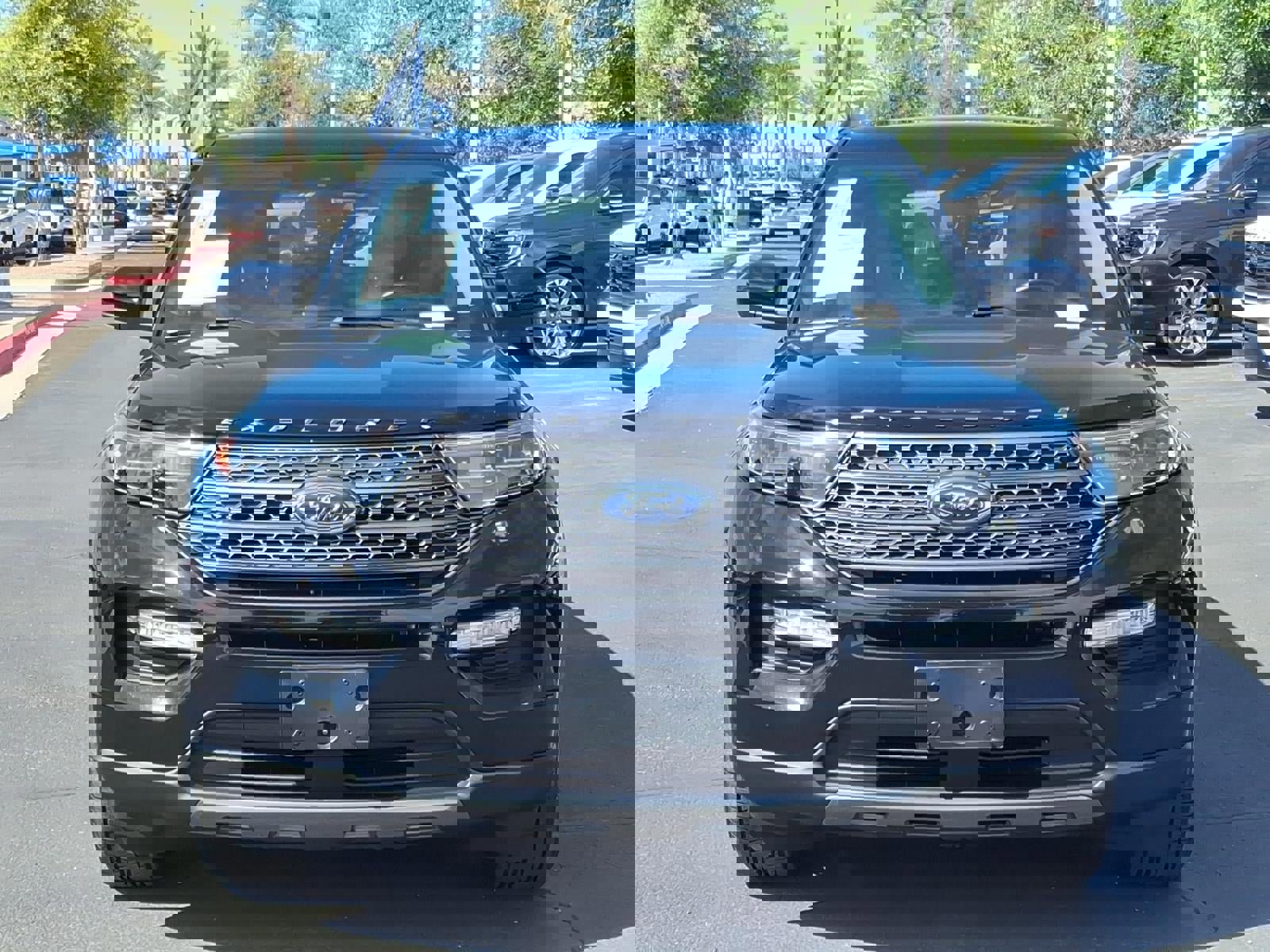 Certified 2022 Ford Explorer XLT w/ Equipment Group 202A image 8