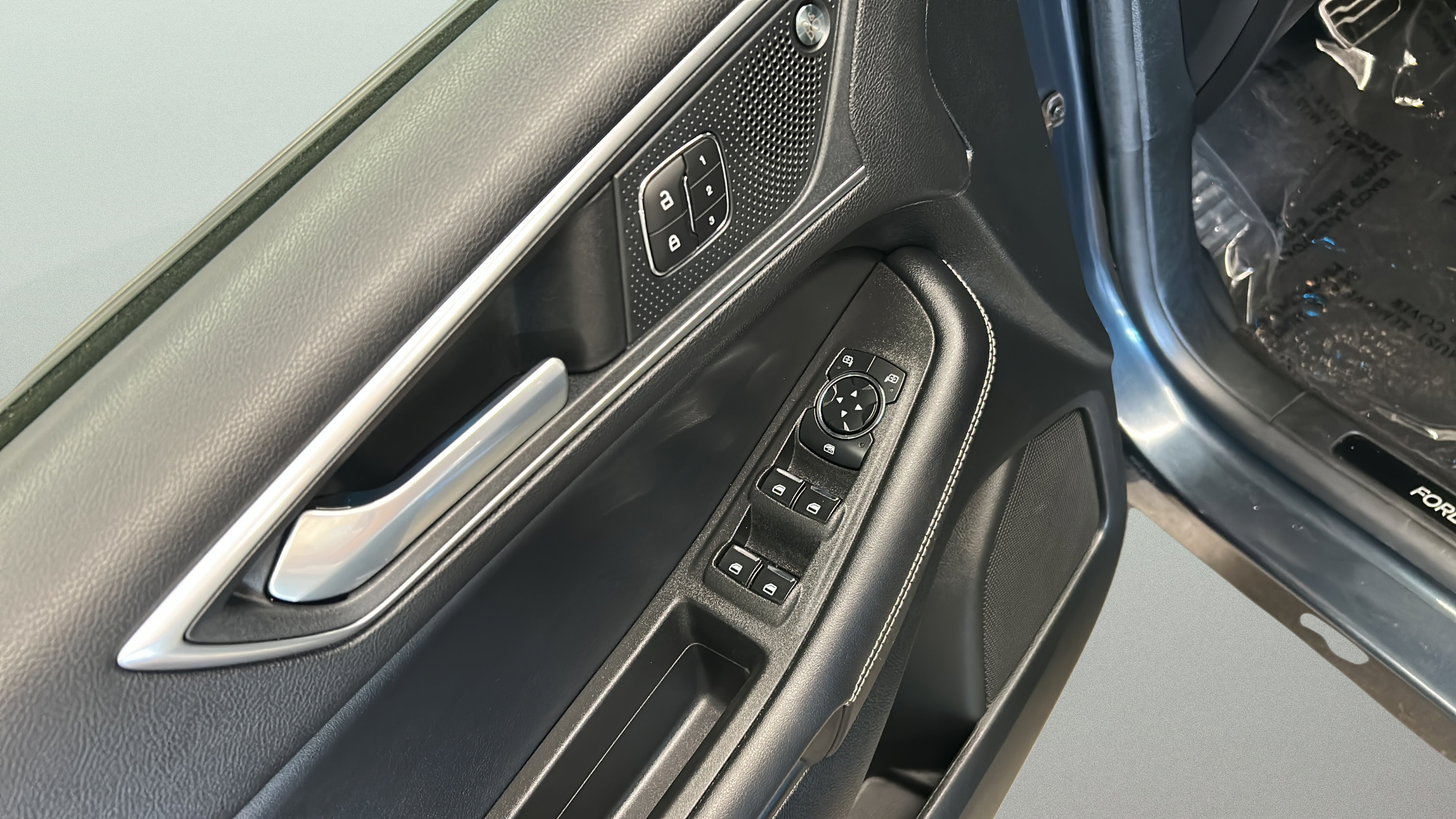 Certified 2023 Ford Edge ST AWD/4WD image 11
