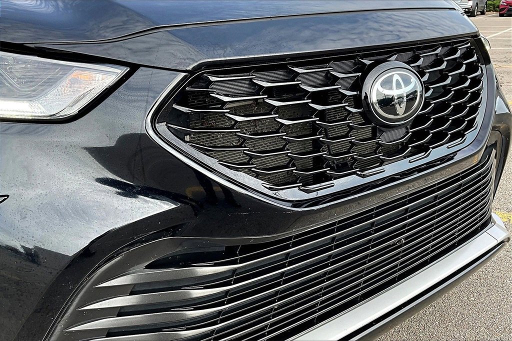 Used 2022 Toyota Highlander XSE image 29
