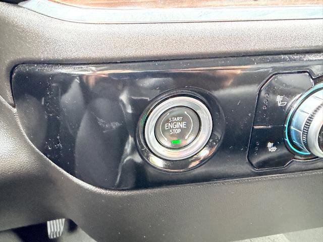 Used 2024 GMC Sierra 1500 SLT image 35