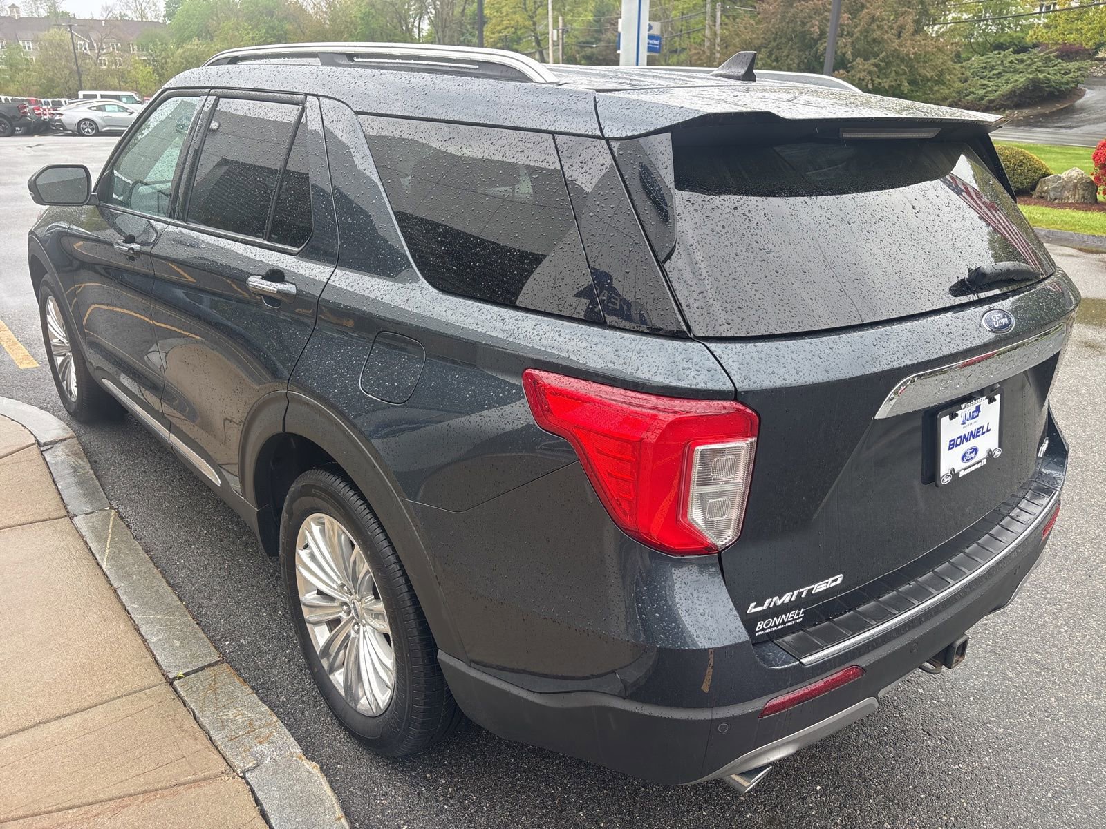 Certified 2023 Ford Explorer Limited w/ Limited Technology Package AWD/4WD image 5