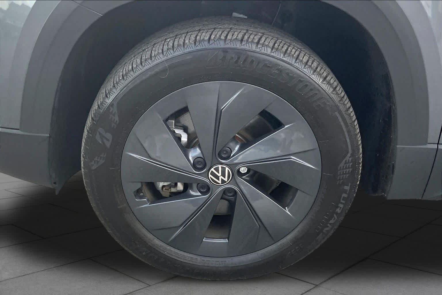 Used 2025 Volkswagen Taos S FWD image 10