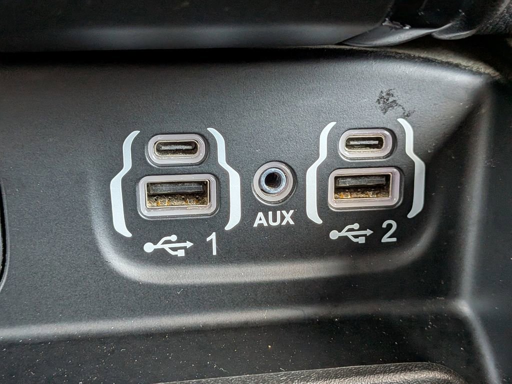 Used 2024 RAM 2500 Limited image 23