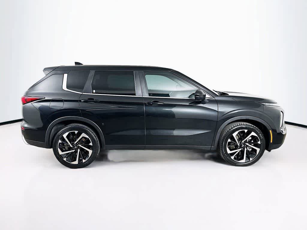 Used 2023 Mitsubishi Outlander SE FWD image 26