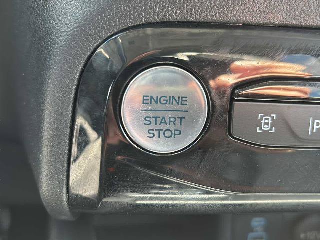 Certified 2023 Ford Escape Platinum AWD/4WD image 21