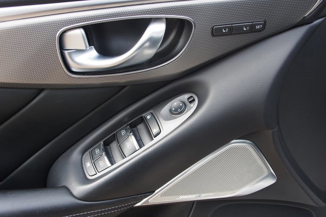 Used 2018 INFINITI Q50 Sport w/ Sensory Package (Sport) image 19